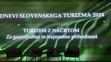 Podelitev plakete Slovenia Green Destination Bronze  - Dnevi slovenskega turizma, Laško nov.2024 1